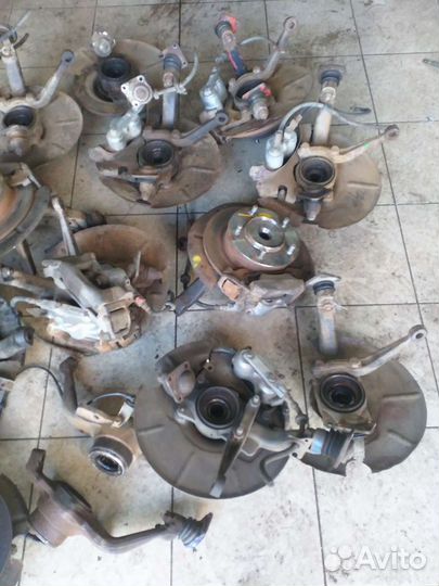 Шевроле нива.Нива. 21214Кулак в сборе