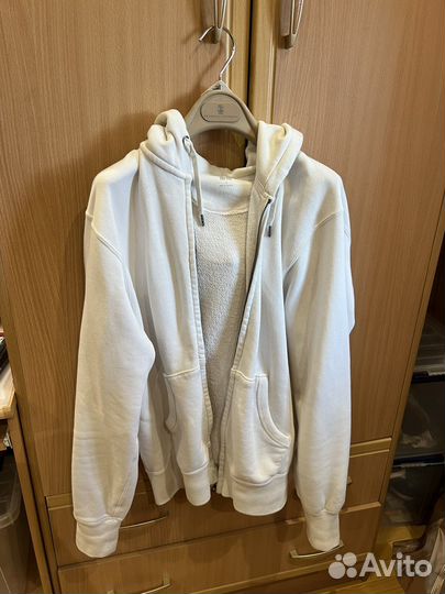 Зипхуди uniqlo
