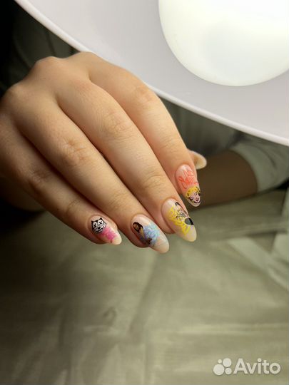 Маникюр,педикюр
