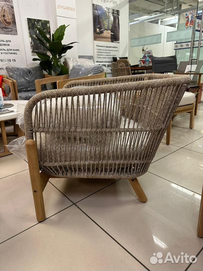 Кресло из тика talara витрина