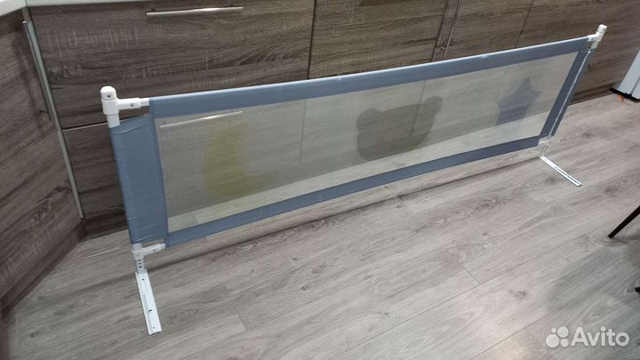 Бортики на кровать (защита детей от падения)