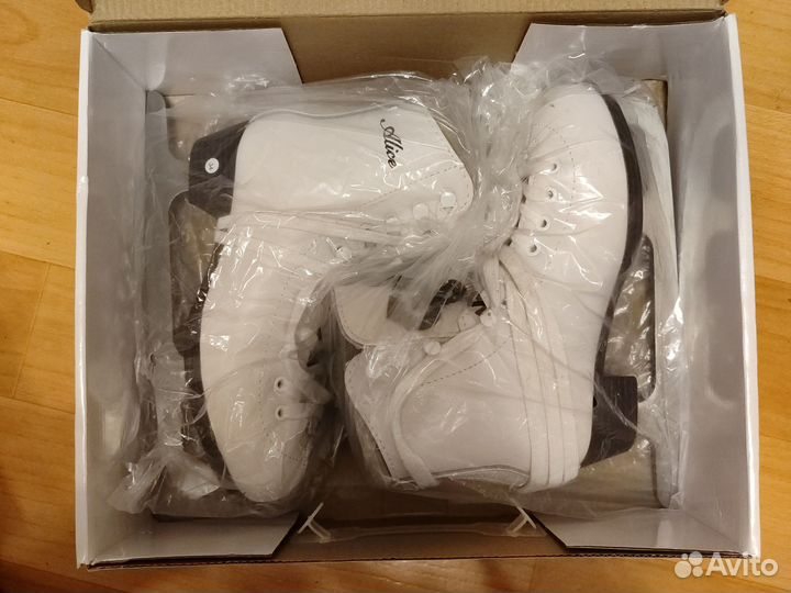 Коньки фигурные детские