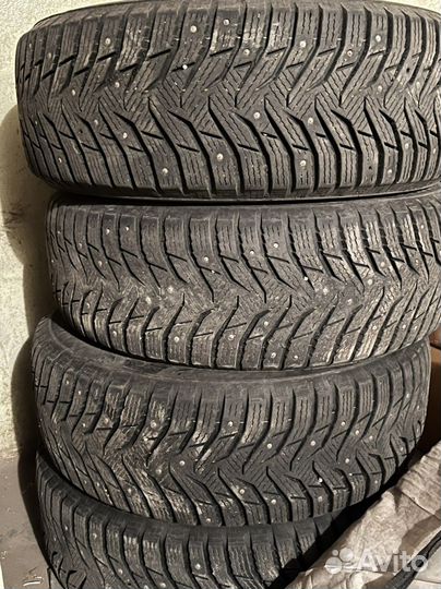 Kumho WinterCraft Ice WI31 205/60 R16 92T