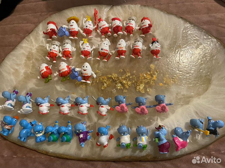 Фигурки киндеры, брелки коллекции