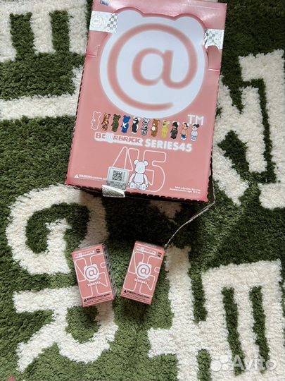 Bearbrick series 45 100