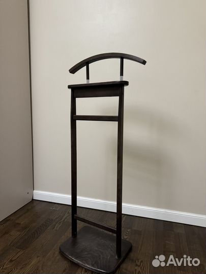 Вешалка напольная деревянная