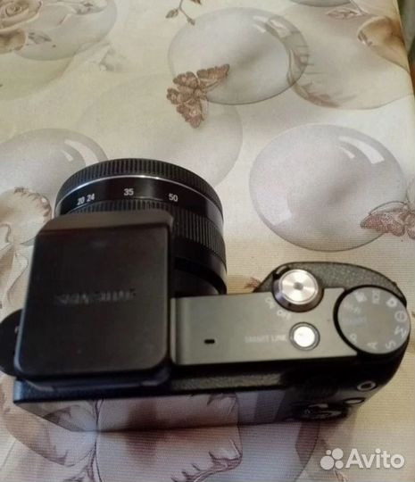 Продам фотоаппарат samsung NX1000