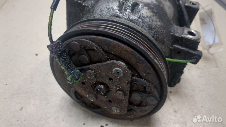 Компрессор кондиционера Volkswagen Passat 5