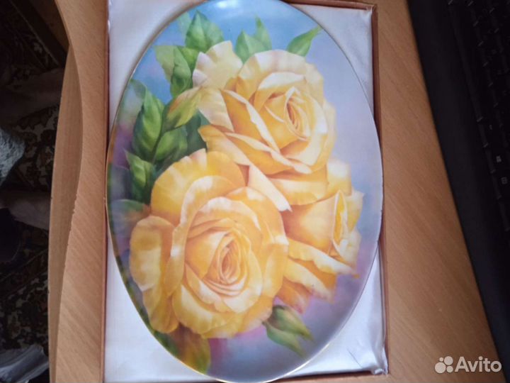 Блюдо фарфор