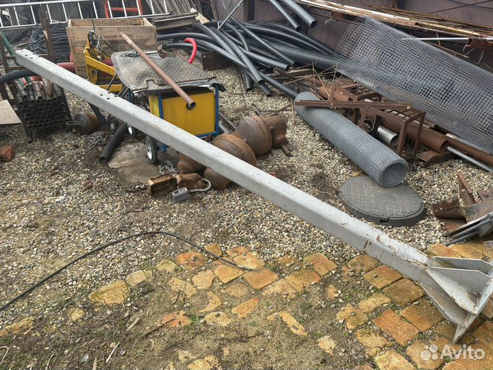 Железные столбы