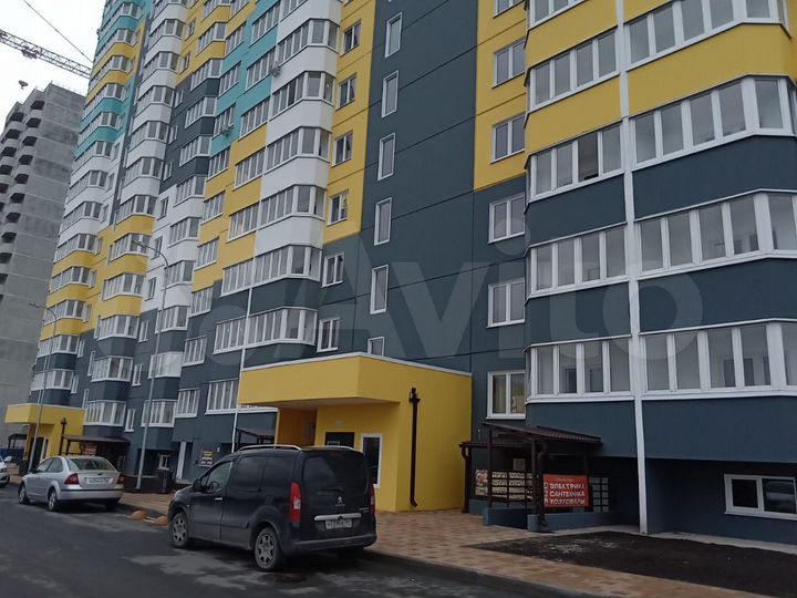 2-к. квартира, 65 м², 7/17 эт.