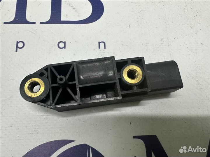 Датчик удара Mercedes-Benz E-Class W211 W211