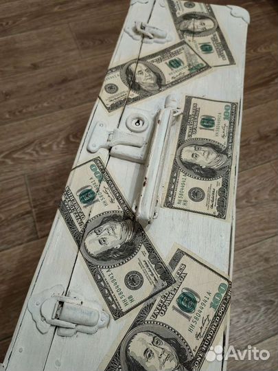 Чемодан ретро декоративный СССР белый