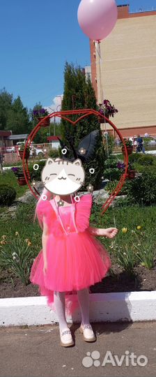 Очень красивое яркое платье