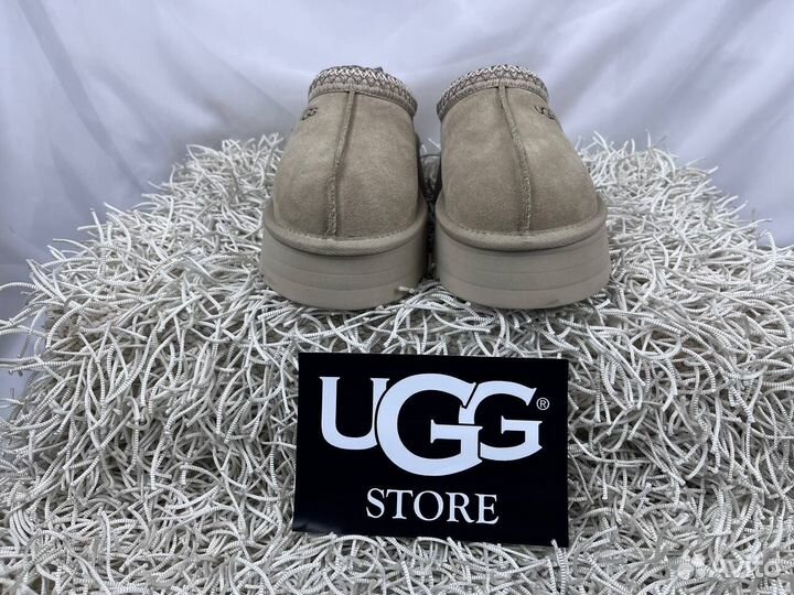 Ugg Tazz Platform Sand