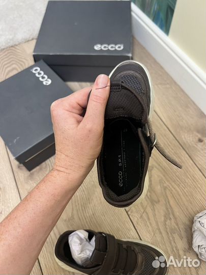 Кроссовки ecco 28