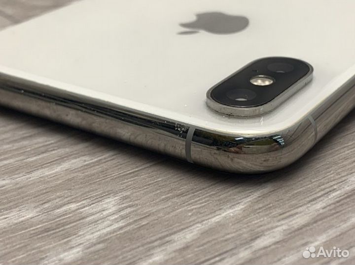 iPhone Xs, 64 ГБ