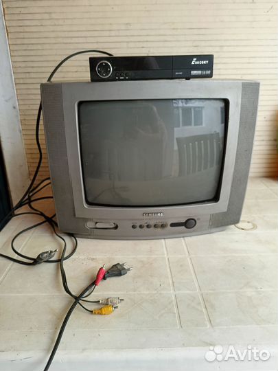 Старый Телевизор и 2 тюнера+пульт