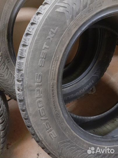 Nokian Tyres Hakkapeliitta 8 215/60 R16