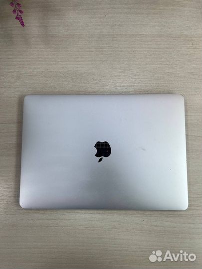 Macbook Pro 13 m1 8/256 A2338 silver