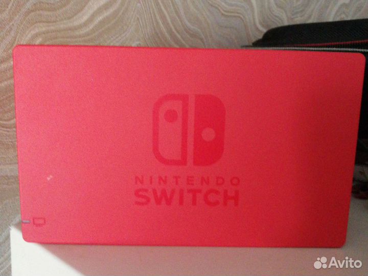 Продам Nintendo awitch red