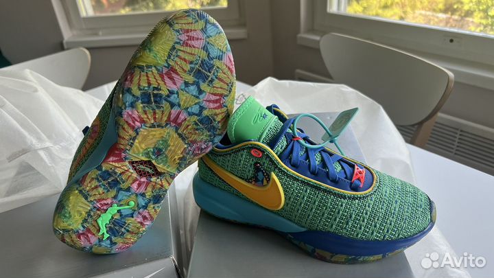 Баскетбольные кроссовки nike lebron 20