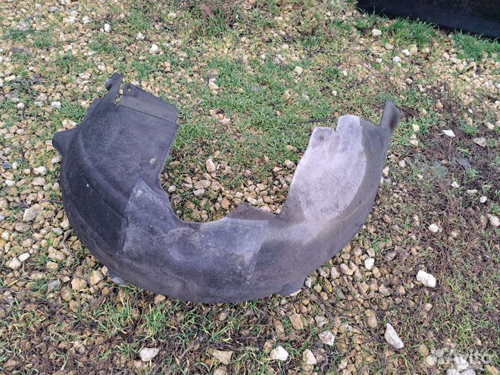 Подкрылок задний правый BMW F01