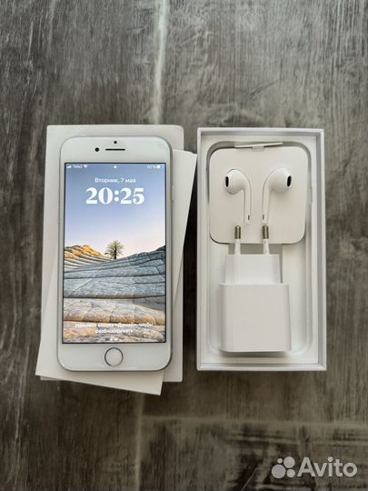 iPhone 8, 64 ГБ