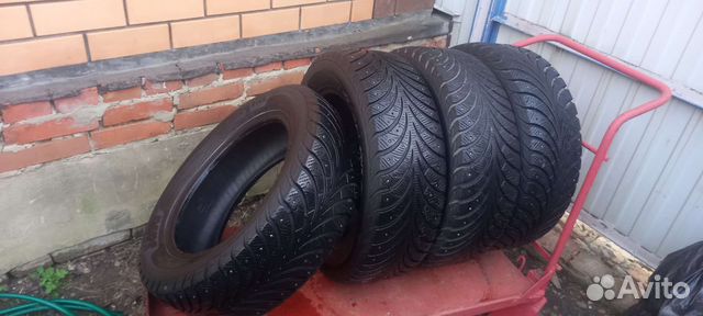 Sava Eskimo Stud 205/60 R16