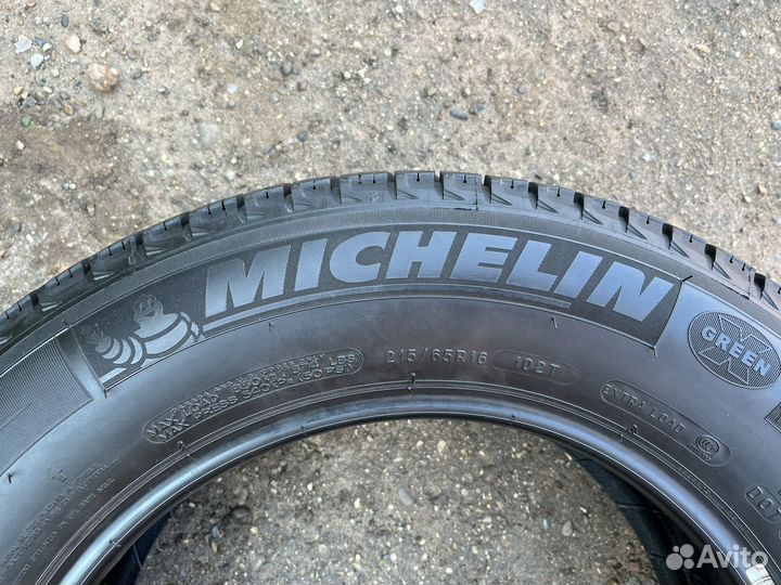 Michelin X-Ice 3 215/65 R16