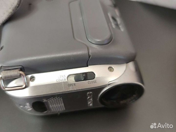 Видеокамера sony dcr-hc19e