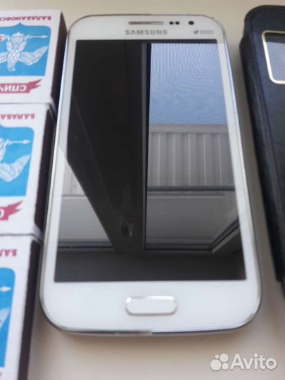 Samsung Galaxy Win GT-I8552, 8 ГБ