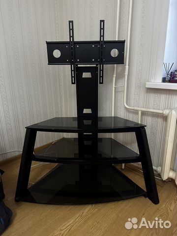 Стеклянная тумба для тв с кронштейном