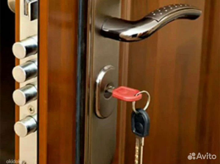 Ремонт входных дверей. Замена замков, ручек