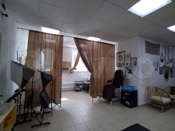 Офис первый этаж с мокрой точкой, 63 м²