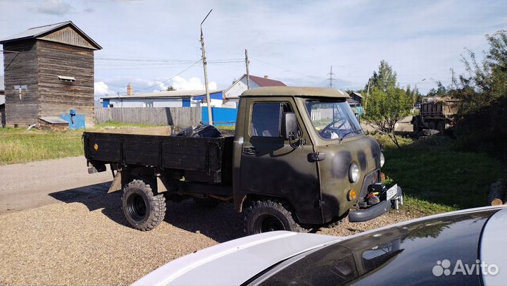 УАЗ 3303 бортовой, 1993