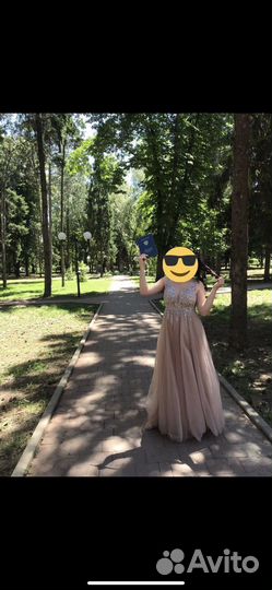 Вечернее платье