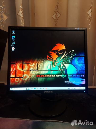 Монитор Samsung SyncMaster 943N