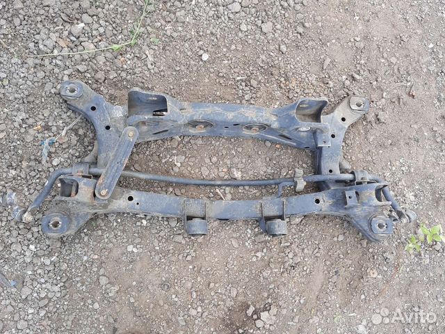 Задний подрамник Kia sorento 1