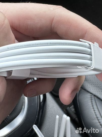 Оригинальный кабель Apple lightning