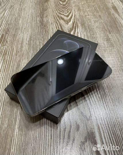 iPhone 12 Pro, 256 ГБ