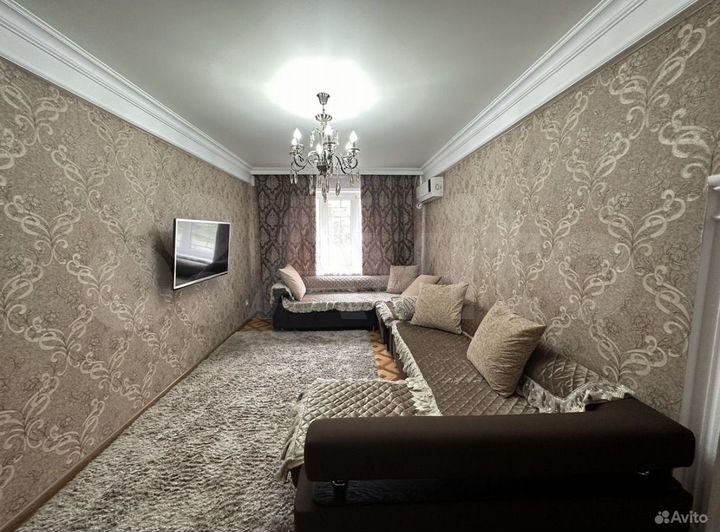 3-к. квартира, 70 м², 1/9 эт.