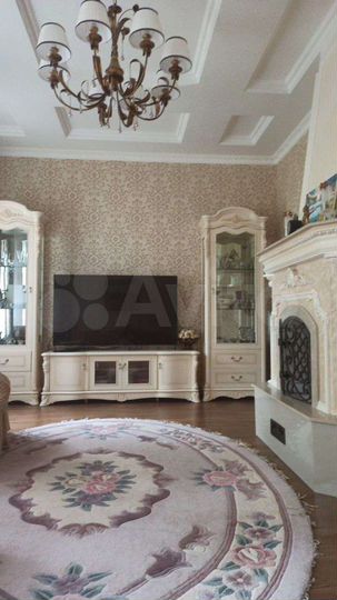 Дом 250 м² на участке 4,5 сот.