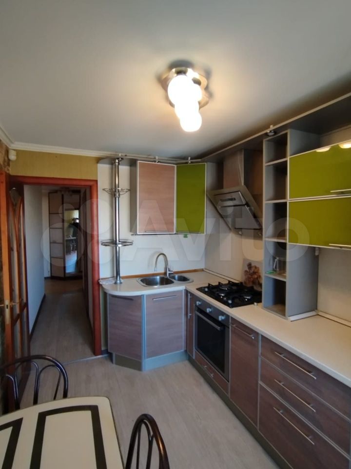 2-к. квартира, 52 м², 8/10 эт.