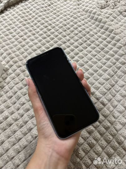 Телефон iPhone XR 64GB