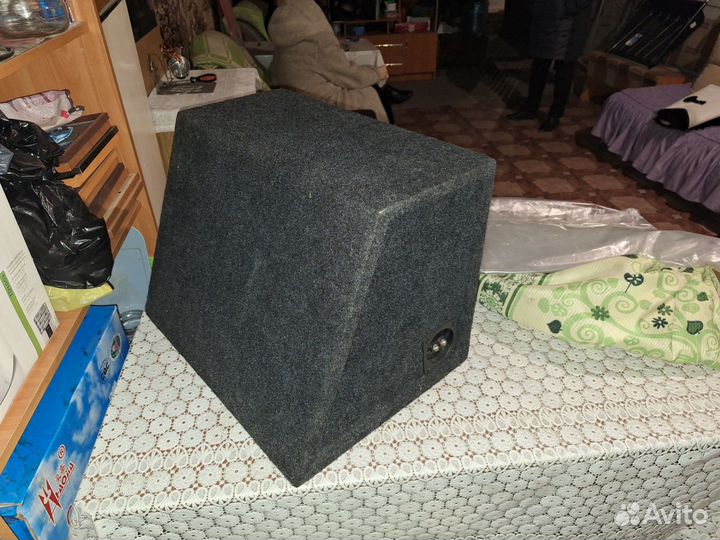 Сабвуфер автомобильный