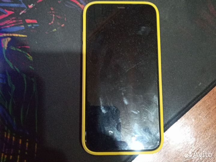 iPhone 11 64gb в хорошем состоянии