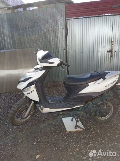 Продаю мопед