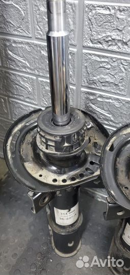 Передние стойки