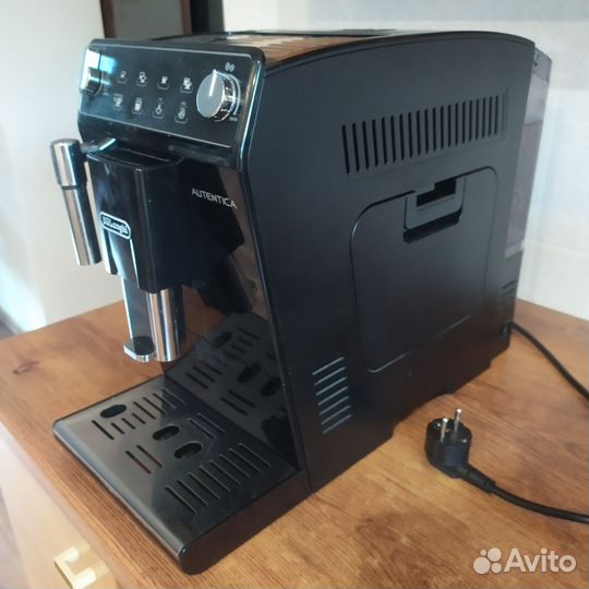 Кофемашина delonghi